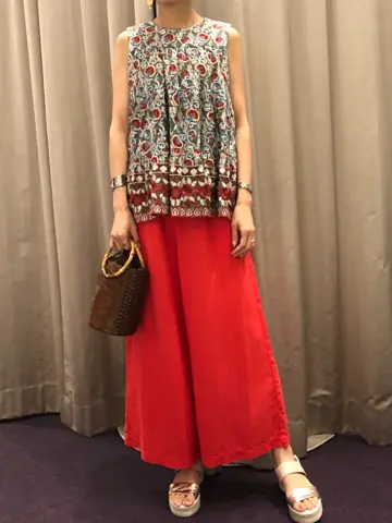 ORIGINATED IN GRACE CONTINENTAL 亀田 未希 コーディネート画像