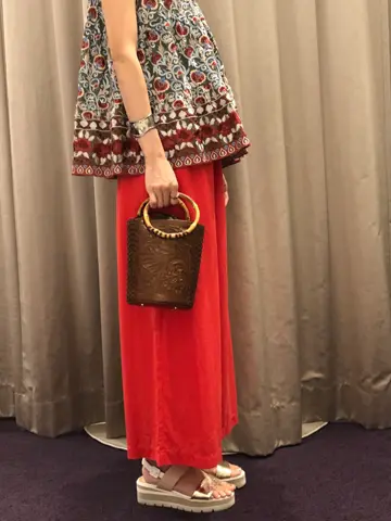 ORIGINATED IN GRACE CONTINENTAL 亀田 未希 コーディネート画像