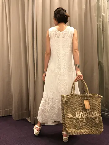 ORIGINATED IN GRACE CONTINENTAL 亀田 未希 コーディネート画像