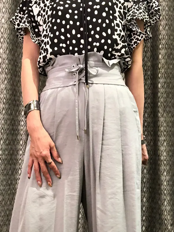 ORIGINATED IN GRACE CONTINENTAL 亀田 未希 コーディネート画像