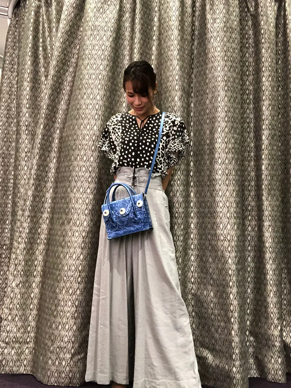 ORIGINATED IN GRACE CONTINENTAL 亀田 未希 コーディネート画像