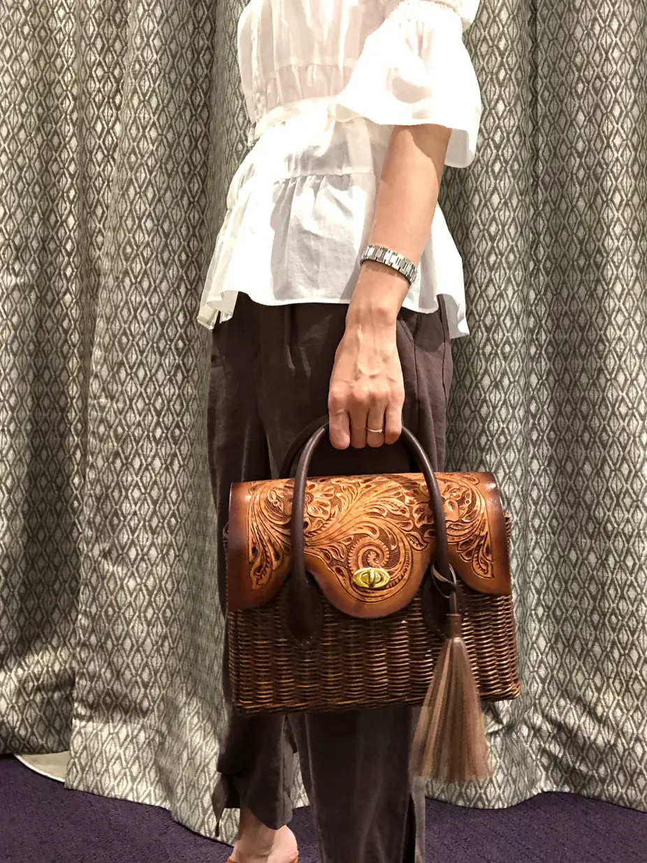 ORIGINATED IN GRACE CONTINENTAL 亀田 未希 コーディネート画像