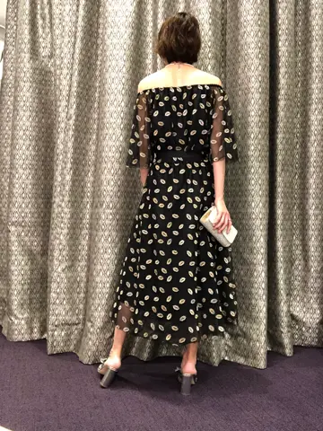 ORIGINATED IN GRACE CONTINENTAL 亀田 未希 コーディネート画像