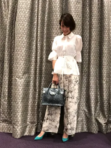 ORIGINATED IN GRACE CONTINENTAL 亀田 未希 コーディネート画像