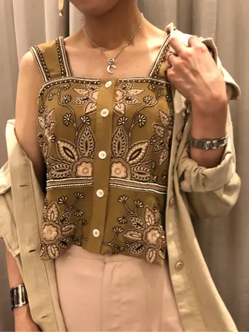 ORIGINATED IN GRACE CONTINENTAL 亀田 未希 コーディネート画像