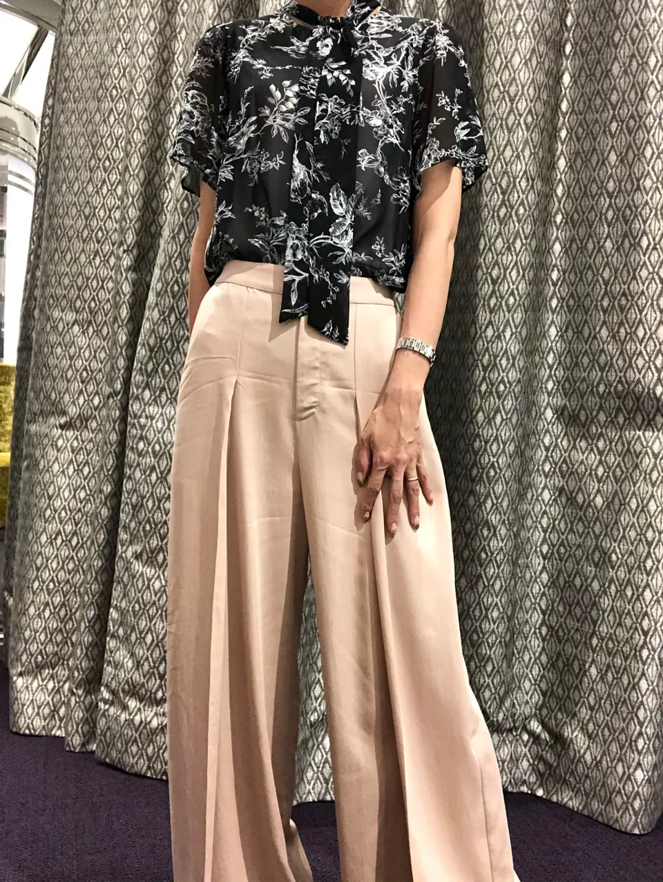 ORIGINATED IN GRACE CONTINENTAL 亀田 未希 コーディネート画像