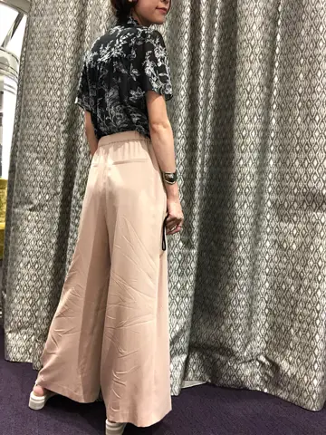 ORIGINATED IN GRACE CONTINENTAL 亀田 未希 コーディネート画像