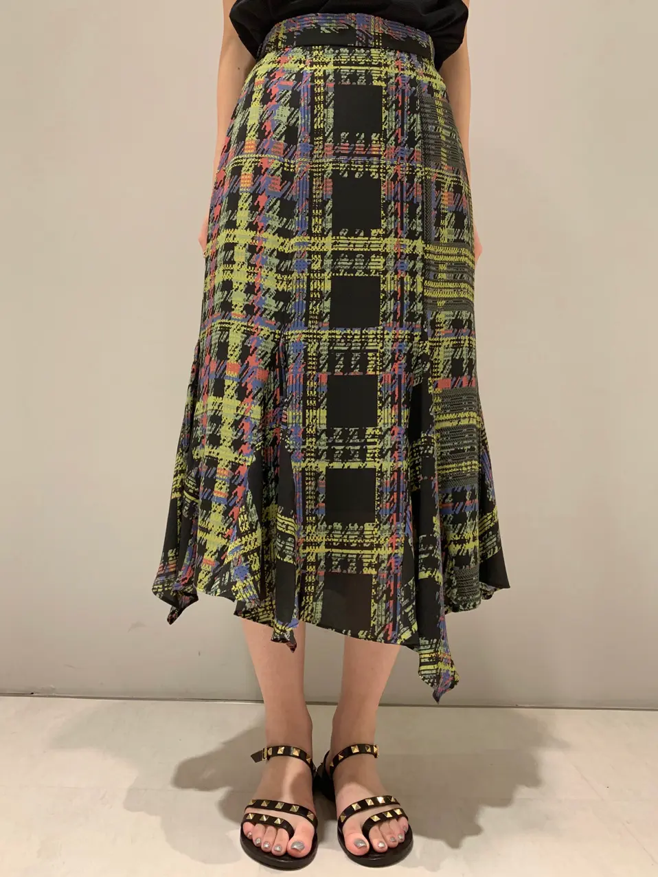 ORIGINATED IN GRACE CONTINENTAL saki コーディネート画像