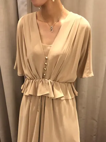 ORIGINATED IN GRACE CONTINENTAL 亀田 未希 コーディネート画像