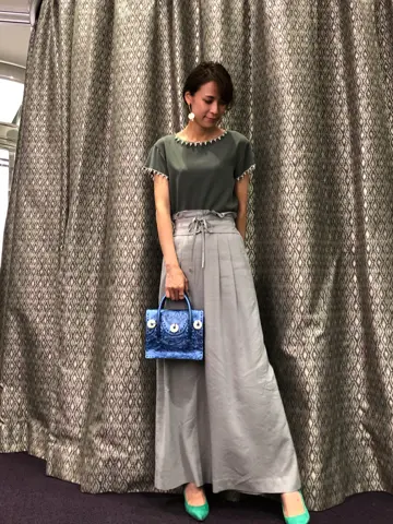 ORIGINATED IN GRACE CONTINENTAL 亀田 未希 コーディネート画像