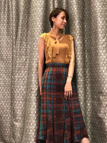 ORIGINATED IN GRACE CONTINENTAL 亀田 未希 コーディネート画像