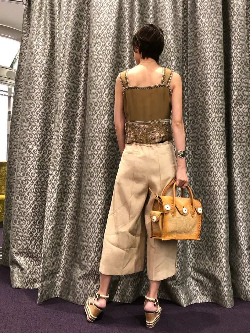 ORIGINATED IN GRACE CONTINENTAL 亀田 未希 コーディネート画像