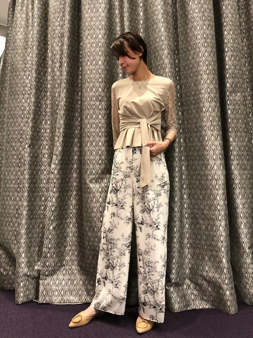 ORIGINATED IN GRACE CONTINENTAL 亀田 未希 コーディネート画像