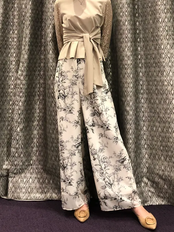 ORIGINATED IN GRACE CONTINENTAL 亀田 未希 コーディネート画像