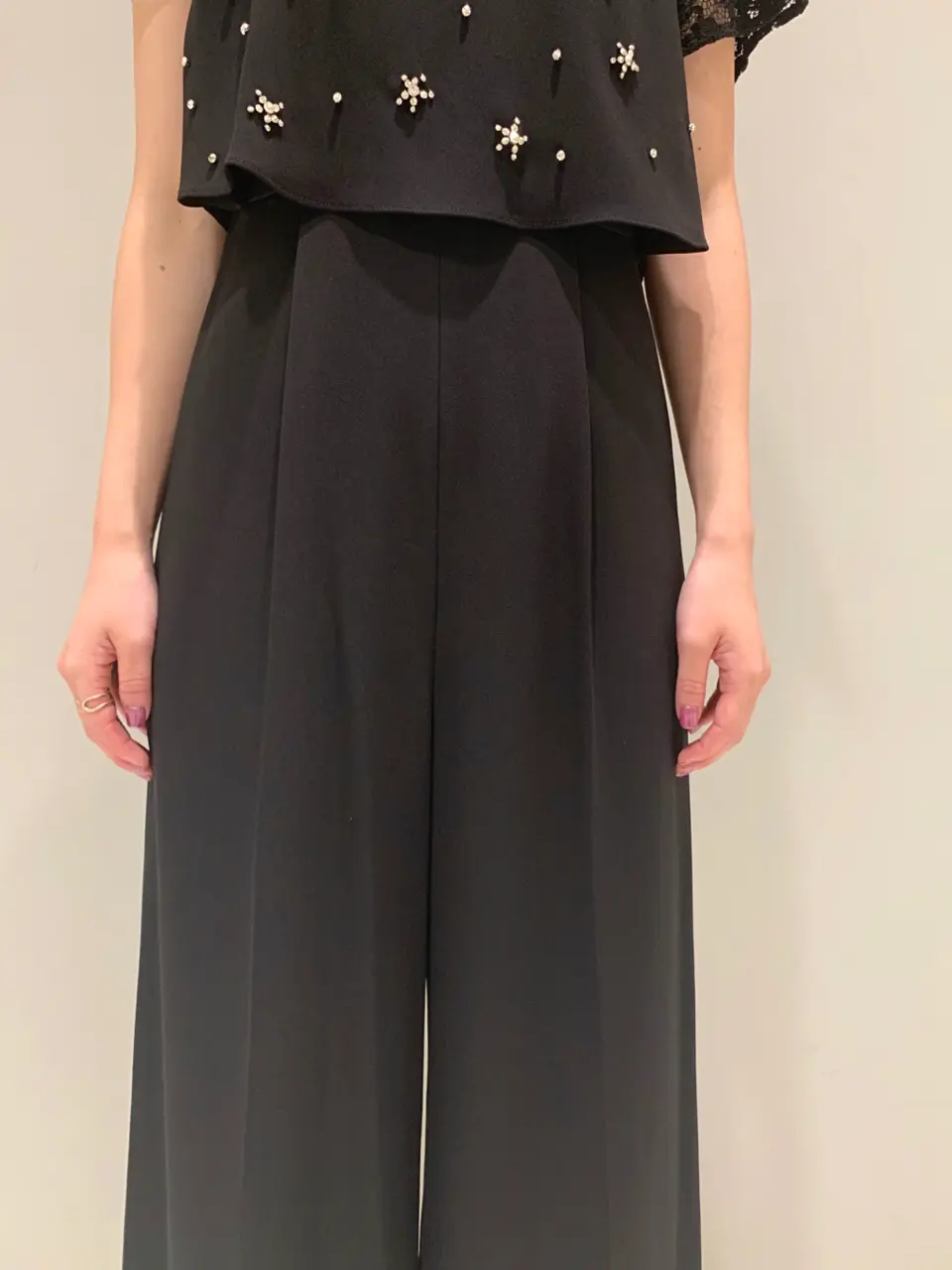 ORIGINATED IN GRACE CONTINENTAL saki コーディネート画像