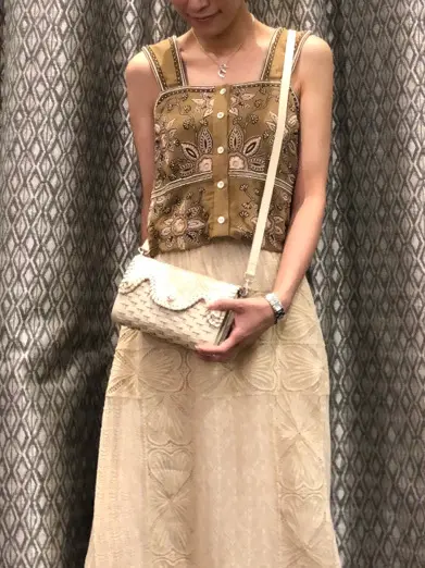 ORIGINATED IN GRACE CONTINENTAL 亀田 未希 コーディネート画像