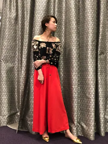 ORIGINATED IN GRACE CONTINENTAL 亀田 未希 コーディネート画像