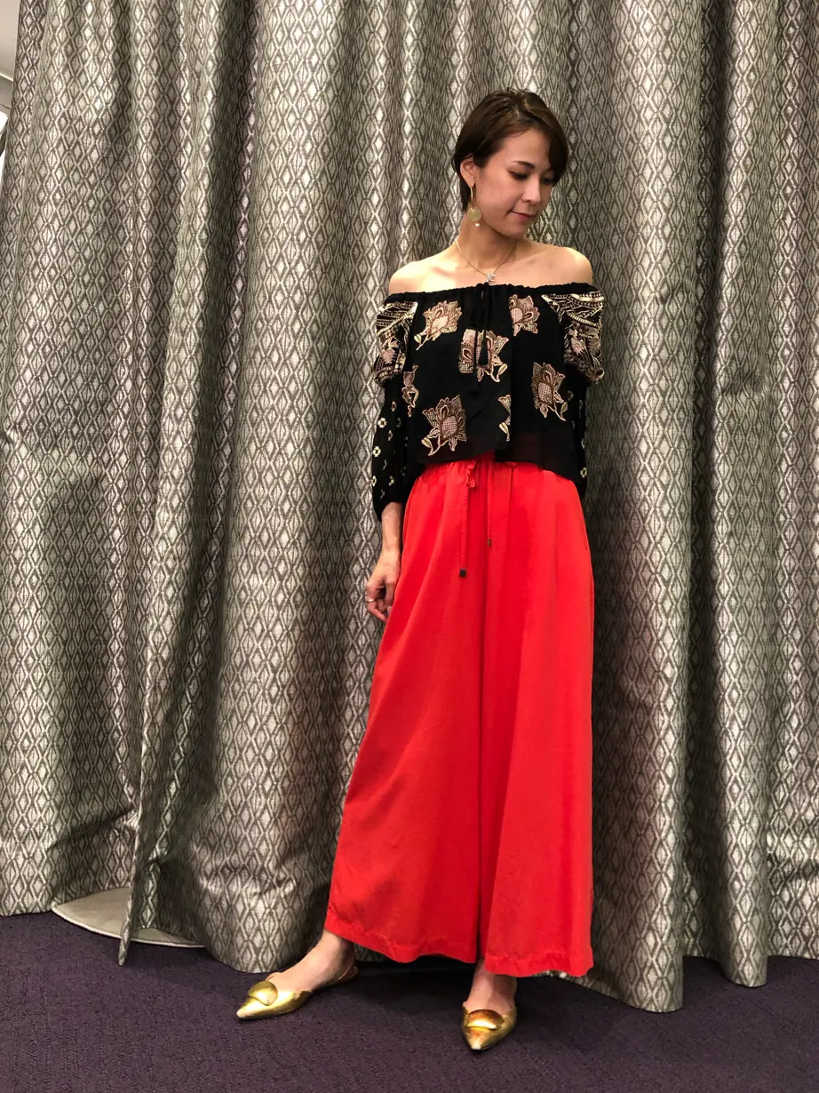 ORIGINATED IN GRACE CONTINENTAL 亀田 未希 コーディネート画像