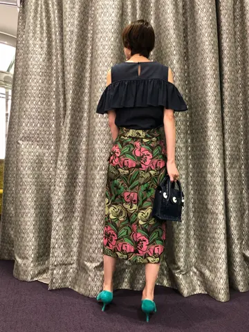 ORIGINATED IN GRACE CONTINENTAL 亀田 未希 コーディネート画像