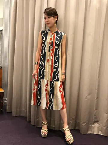 ORIGINATED IN GRACE CONTINENTAL 亀田 未希 コーディネート画像