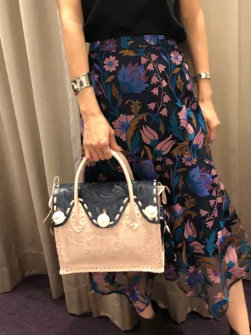 ORIGINATED IN GRACE CONTINENTAL 亀田 未希 コーディネート画像