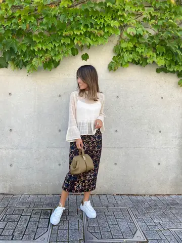 ORIGINATED IN GRACE CONTINENTAL yukimi yonee コーディネート画像