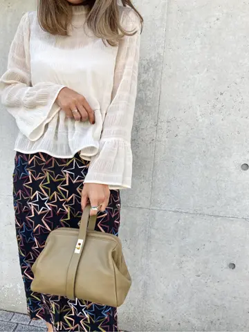 ORIGINATED IN GRACE CONTINENTAL yukimi yonee コーディネート画像