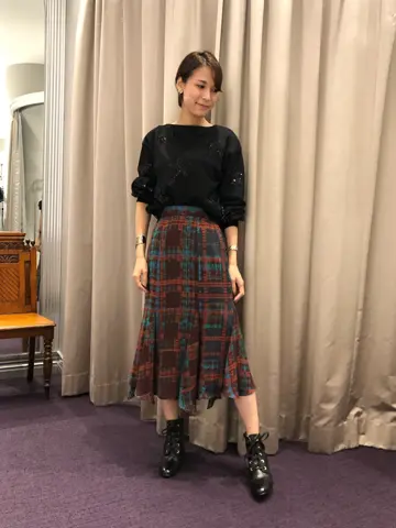 ORIGINATED IN GRACE CONTINENTAL 亀田 未希 コーディネート画像
