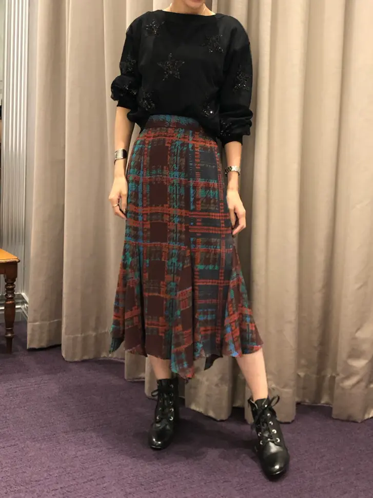 ORIGINATED IN GRACE CONTINENTAL 亀田 未希 コーディネート画像