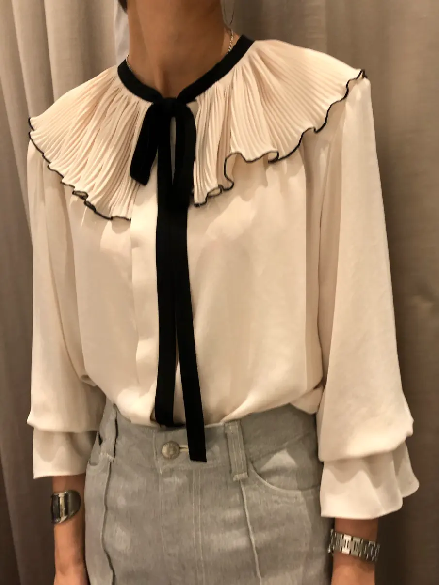 ORIGINATED IN GRACE CONTINENTAL 亀田 未希 コーディネート画像