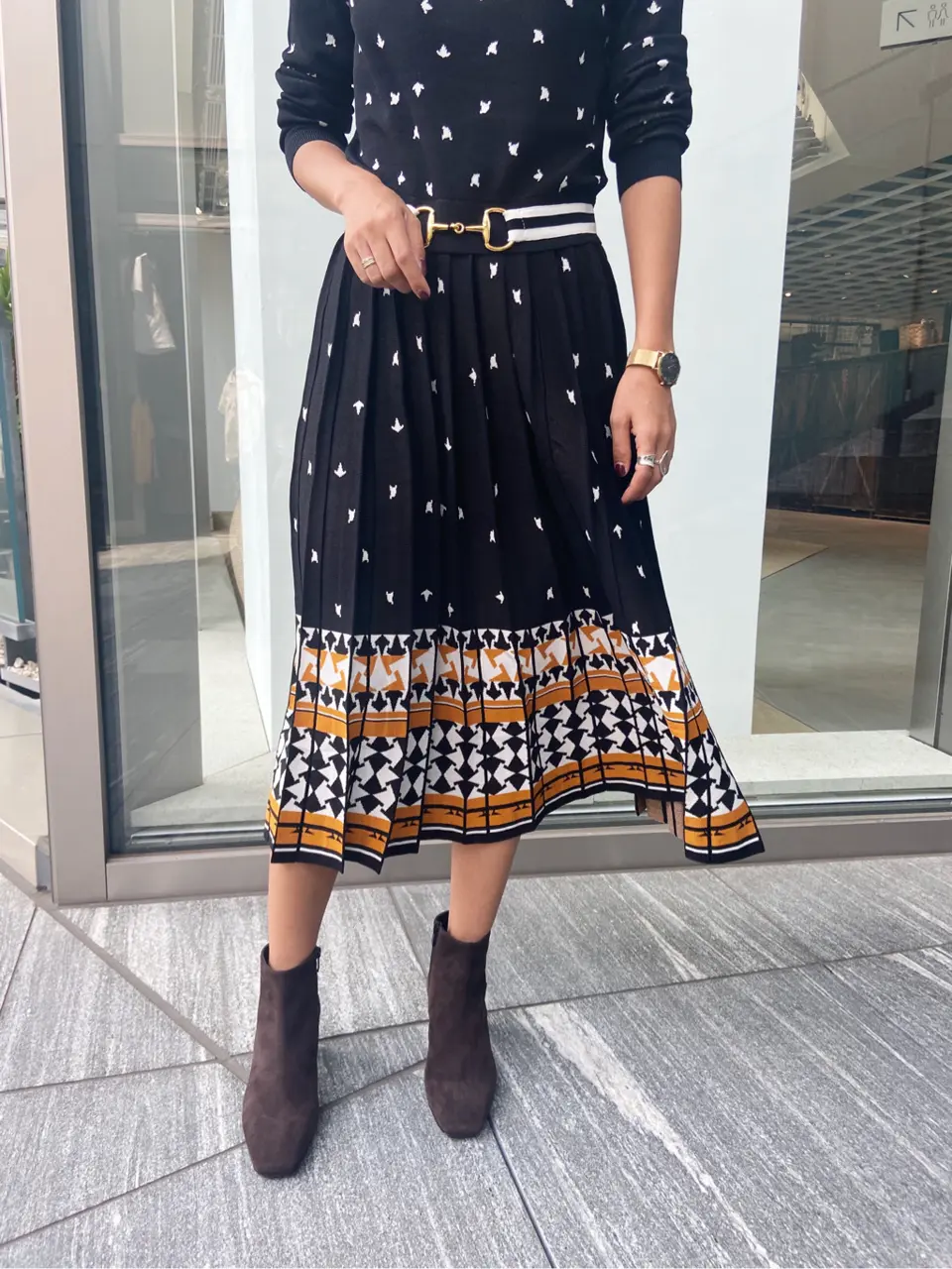 ORIGINATED IN GRACE CONTINENTAL yukimi yonee コーディネート画像