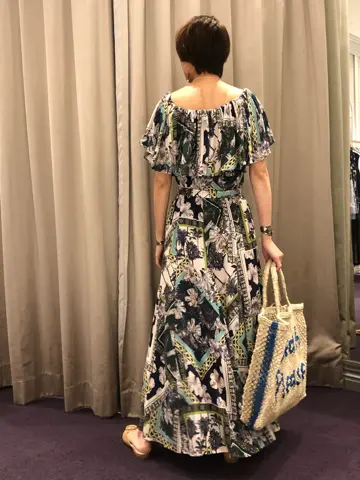 ORIGINATED IN GRACE CONTINENTAL 亀田 未希 コーディネート画像