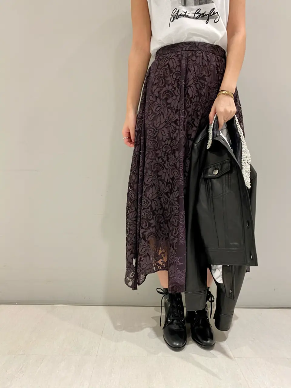 ORIGINATED IN GRACE CONTINENTAL 志田　悠 コーディネート画像