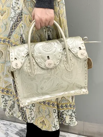 ORIGINATED IN GRACE CONTINENTAL eri コーディネート画像