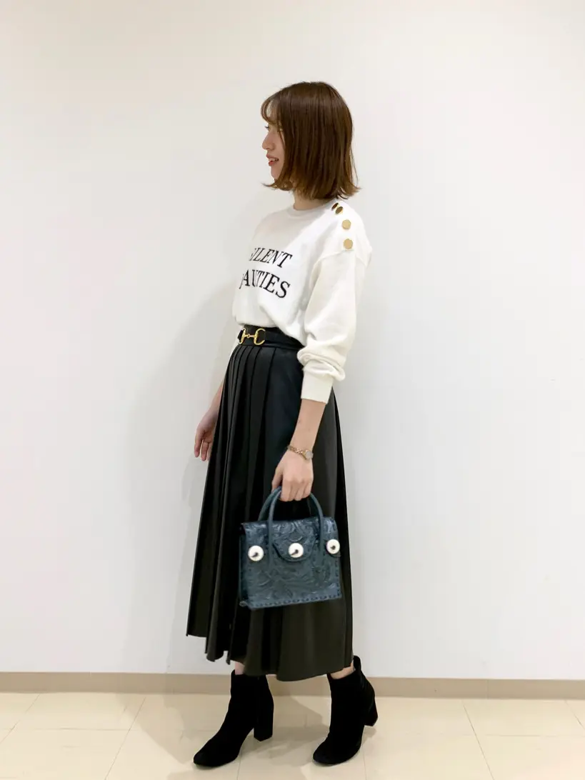 ORIGINATED IN GRACE CONTINENTAL eri コーディネート画像