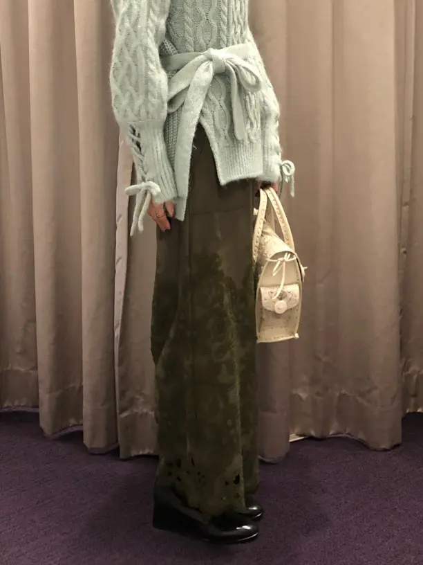 ORIGINATED IN GRACE CONTINENTAL 亀田 未希 コーディネート画像