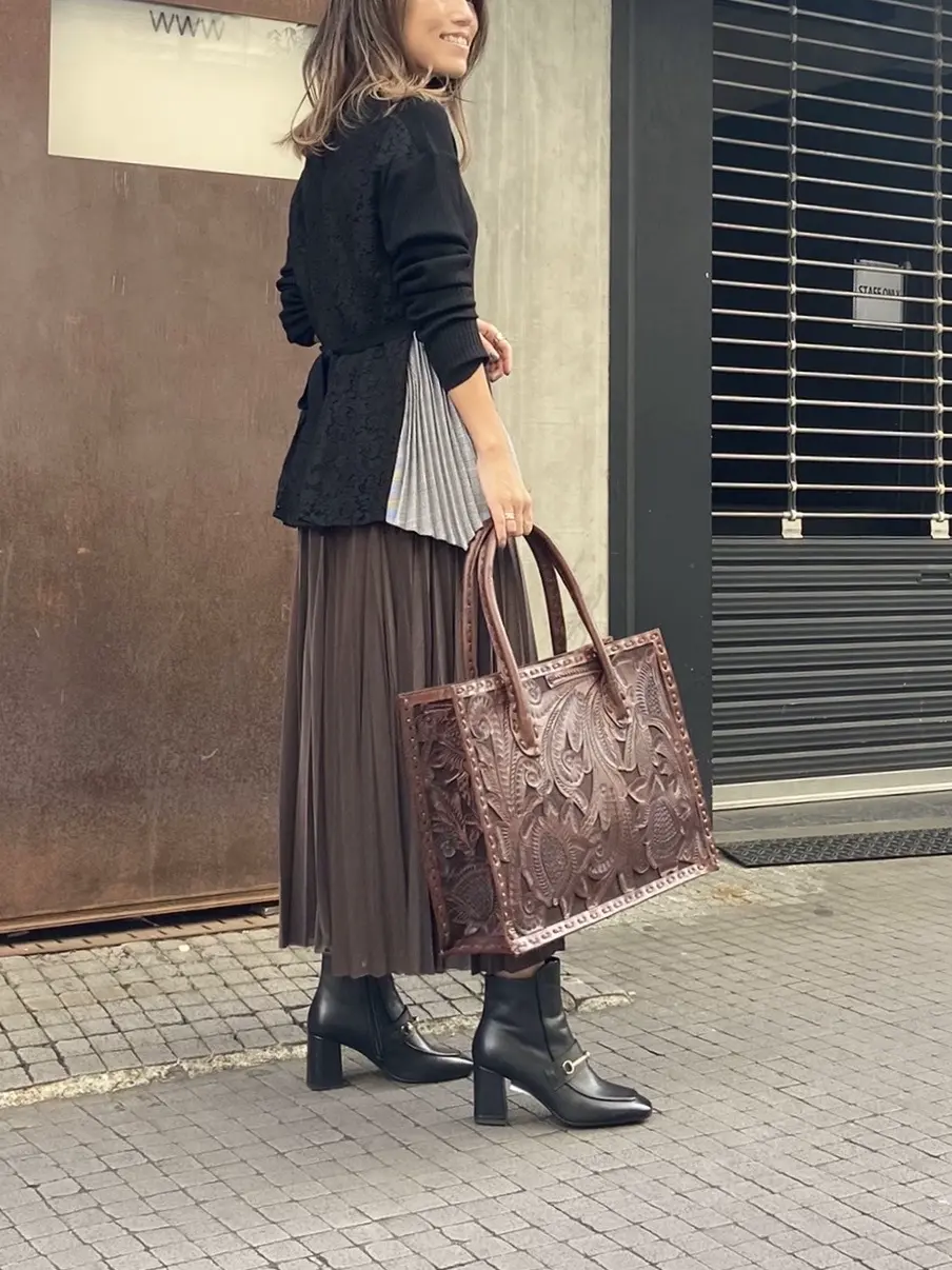 ORIGINATED IN GRACE CONTINENTAL yukimi yonee コーディネート画像