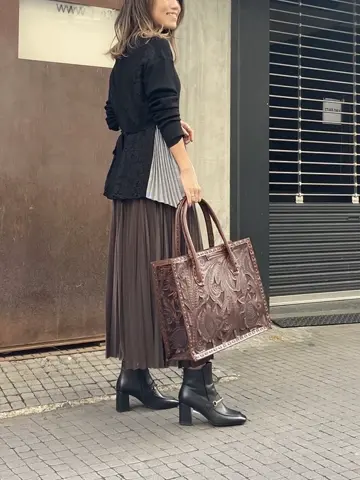 ORIGINATED IN GRACE CONTINENTAL yukimi yonee コーディネート画像