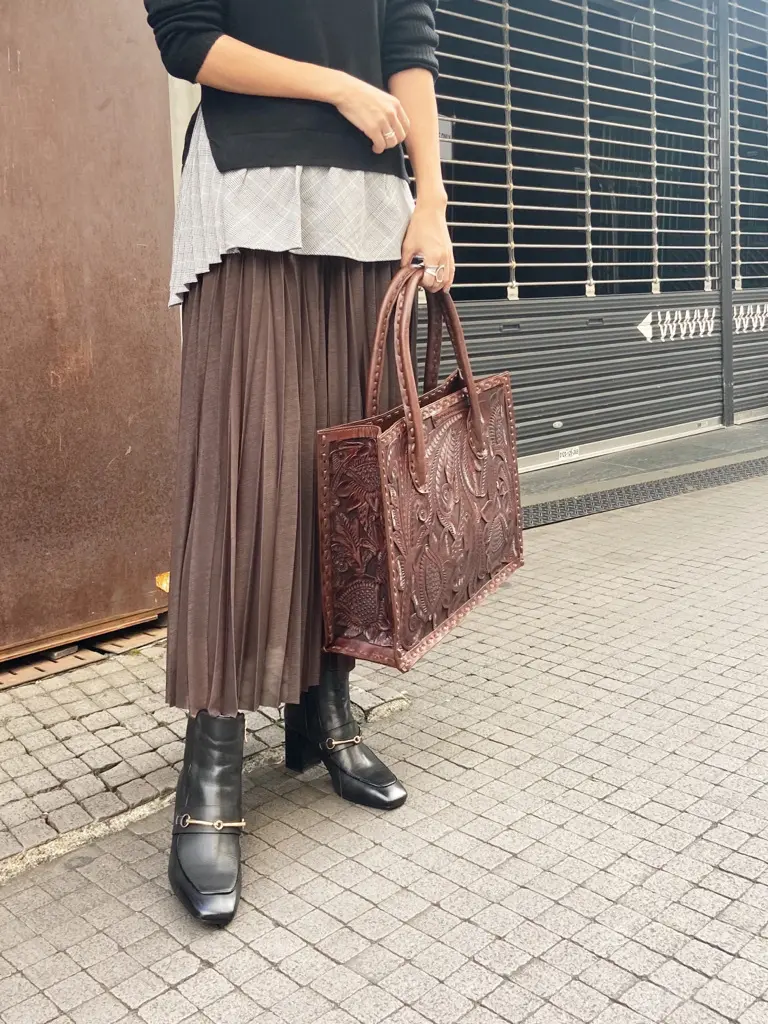 ORIGINATED IN GRACE CONTINENTAL yukimi yonee コーディネート画像