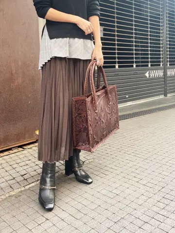 ORIGINATED IN GRACE CONTINENTAL yukimi yonee コーディネート画像