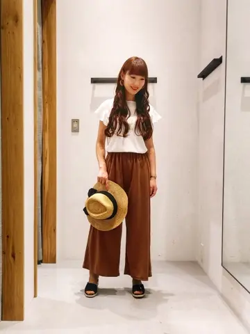 Field Dream 福本 加奈 コーディネート画像