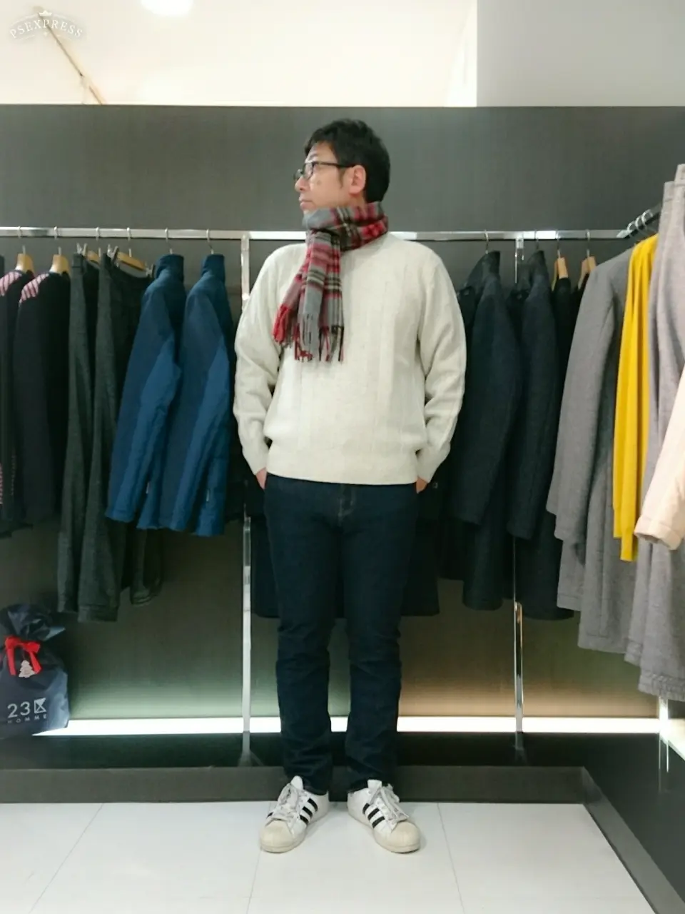  岩名 コーディネート画像