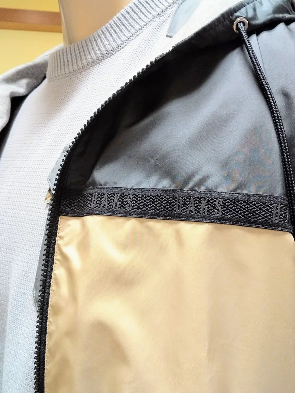 DAKS 山岡 コーディネート画像