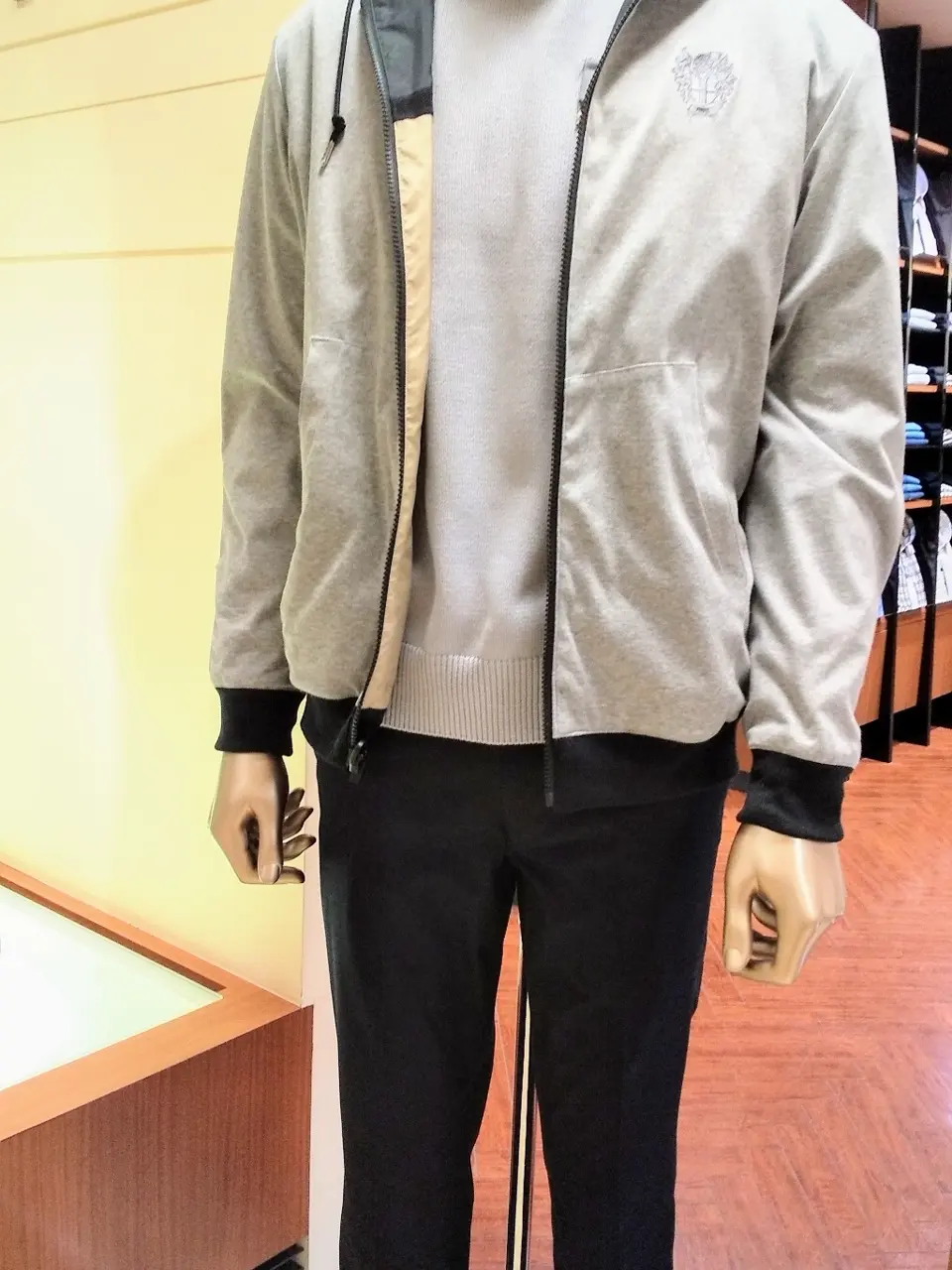 DAKS 山岡 コーディネート画像