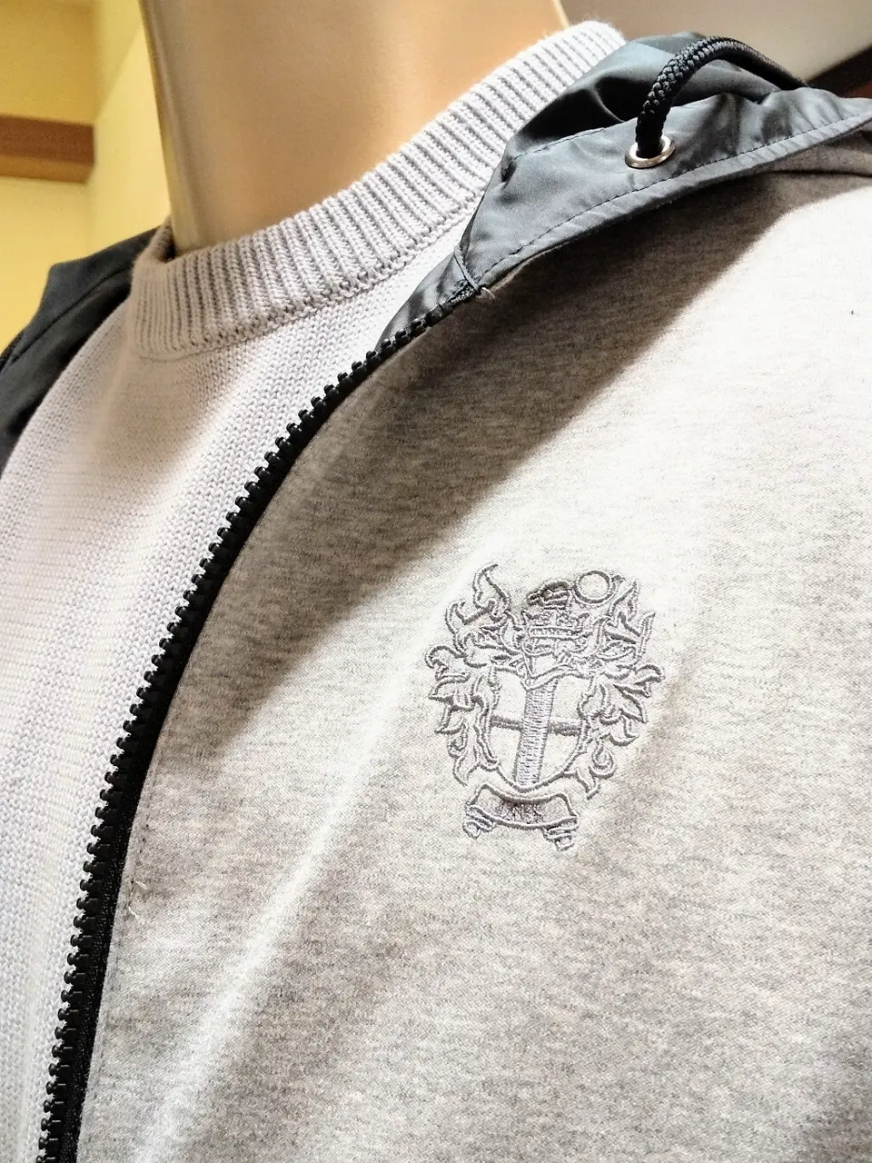 DAKS 山岡 コーディネート画像