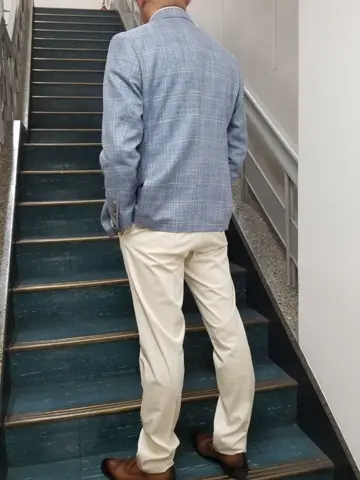 DAKS 加賀谷 コーディネート画像