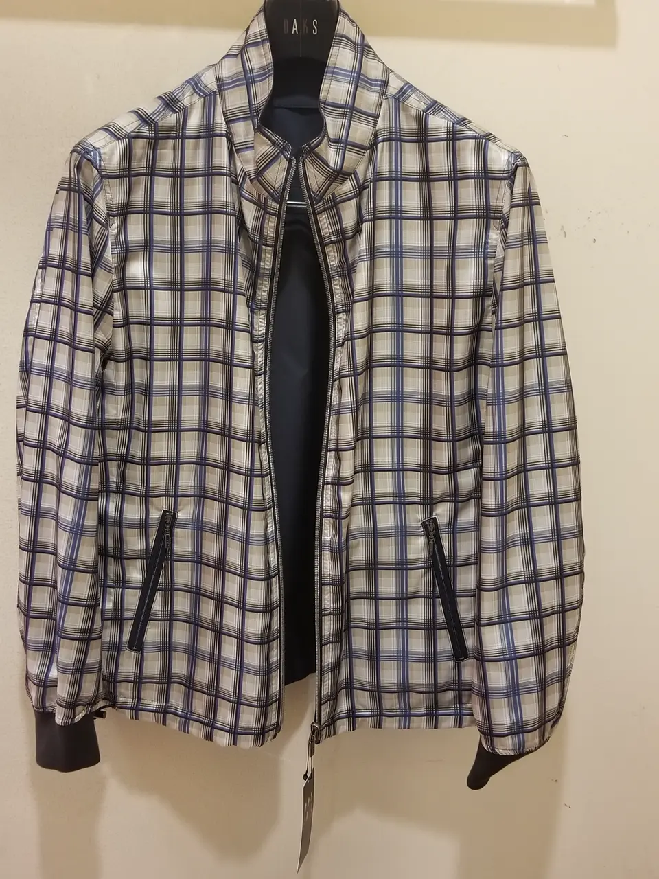 DAKS 加賀谷 コーディネート画像