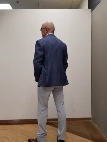 DAKS 加賀谷 コーディネート画像