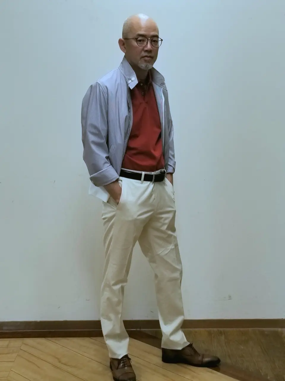 DAKS 加賀谷 コーディネート画像