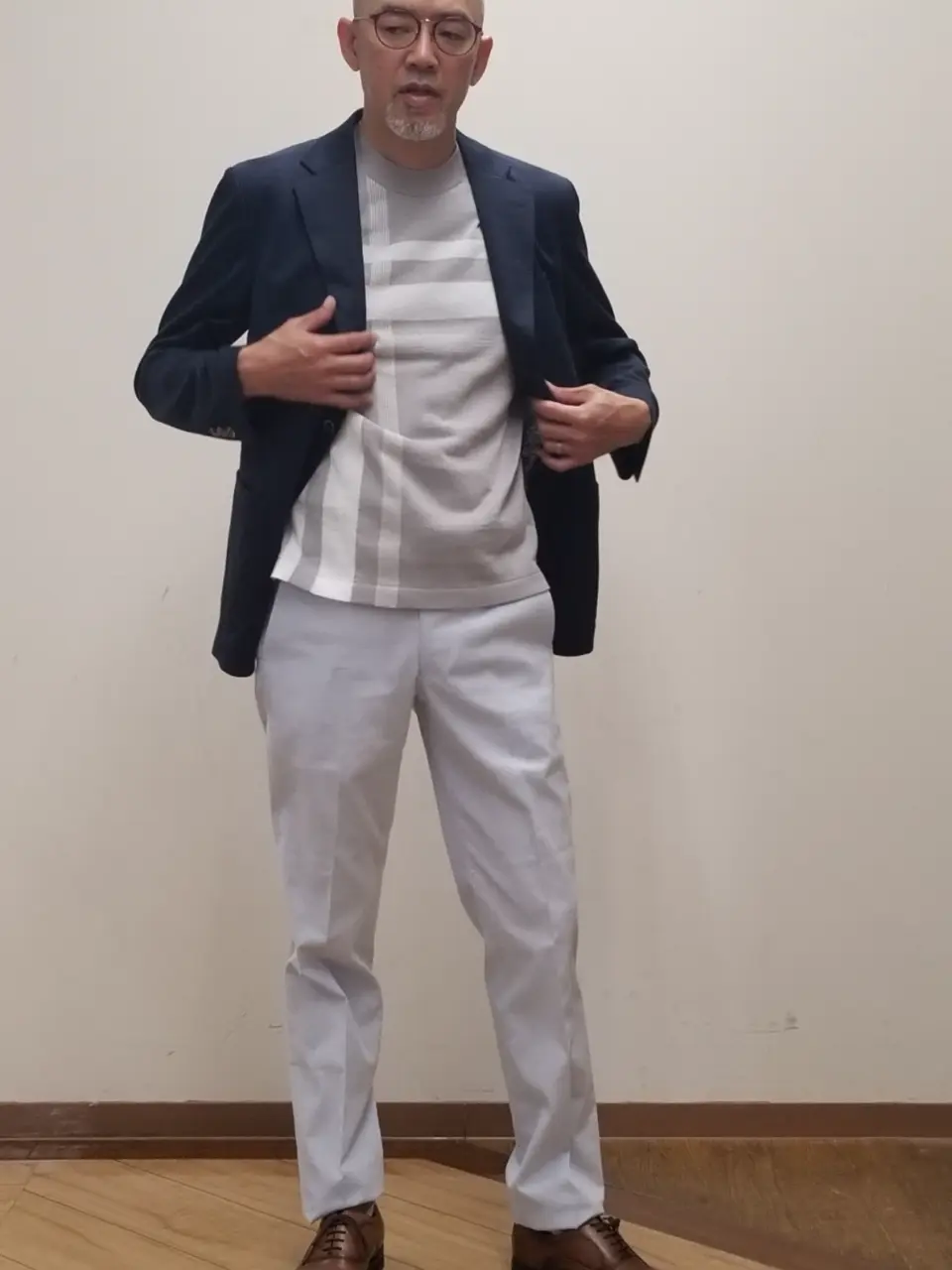  加賀谷 コーディネート画像